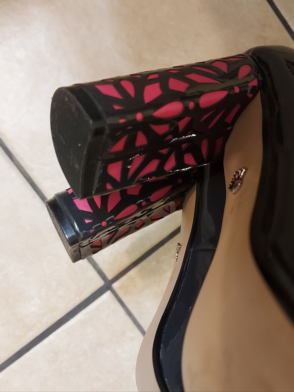 Nina Women's Patent Leather Pumps — Size 8 M - Picture 10 of 15